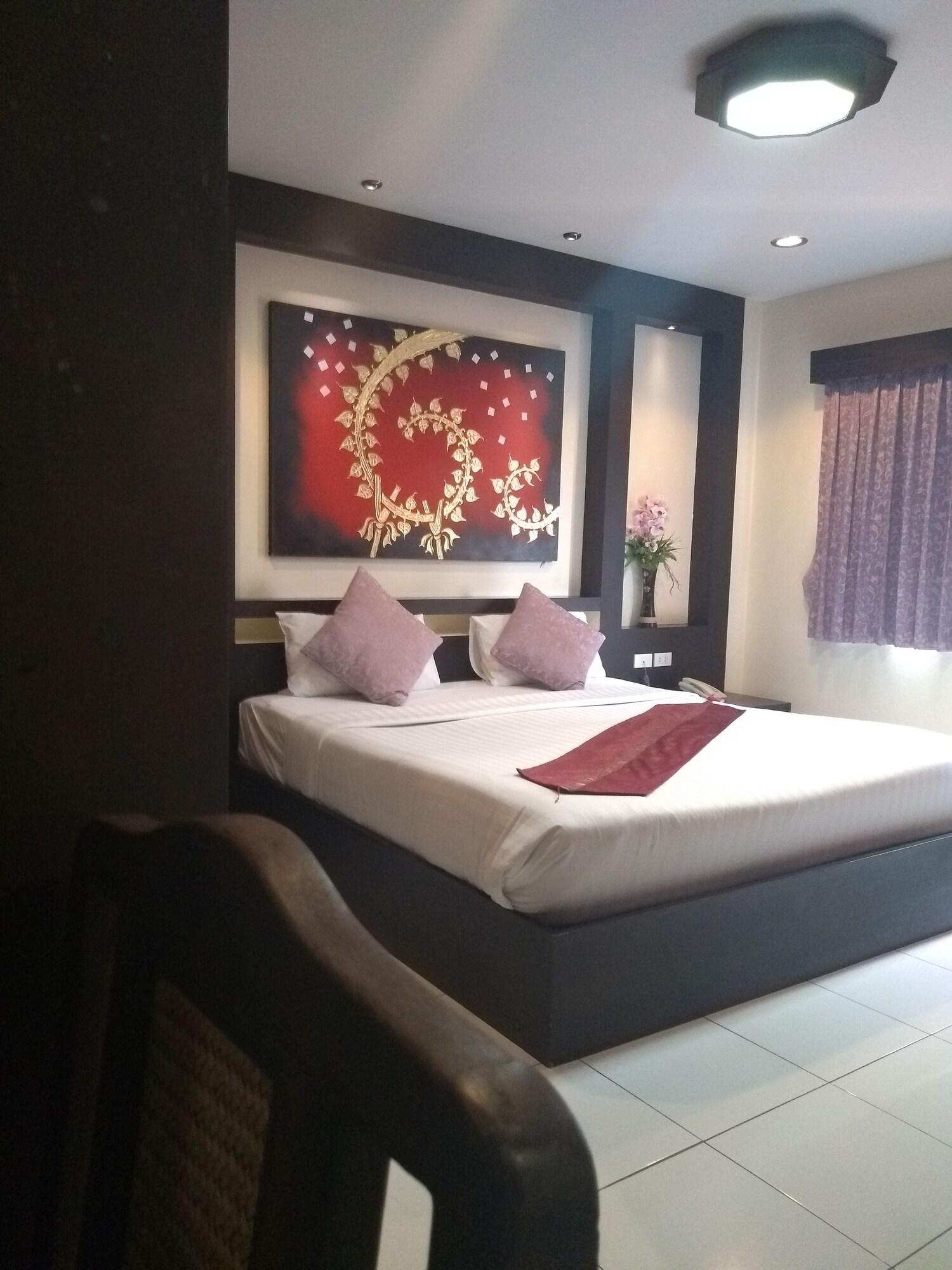 Zip Hotel & Restaurant Паттайя Экстерьер фото