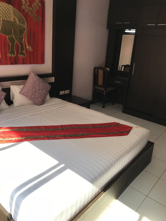 Zip Hotel & Restaurant Паттайя Экстерьер фото